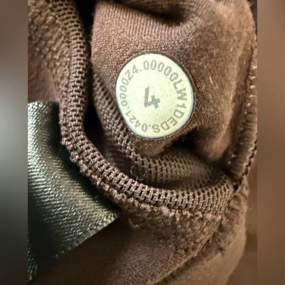 Lululemon High-Neck Tank Top Size 4 - Picture 5 of 9